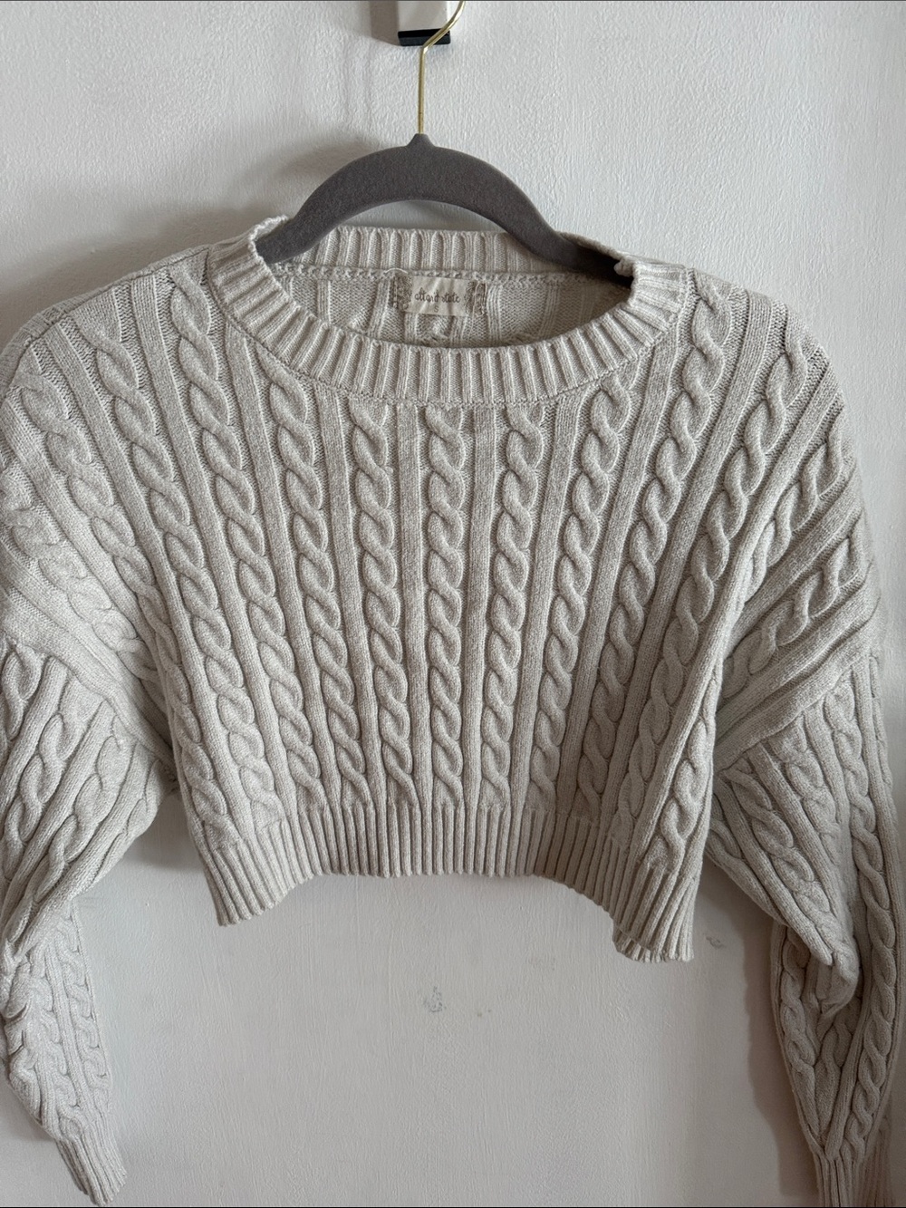 Altar’d state Cropped Cable Knit Sweater - Cream